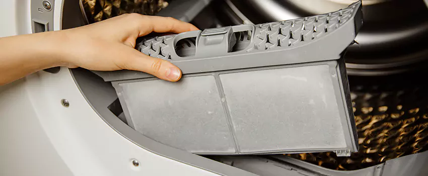 Signs Of A Clogged Dryer Lint Trap in Elkton, Maryland